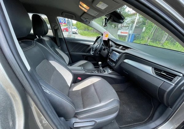 Toyota Avensis cena 57900 przebieg: 170000, rok produkcji 2018 z Piekary Śląskie małe 407